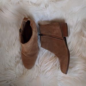Chelsea booties